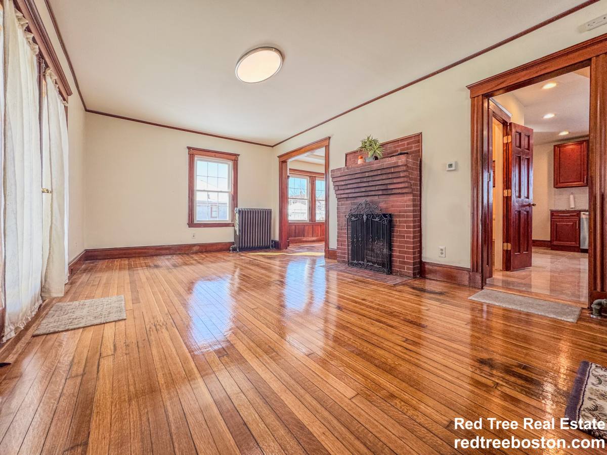 House for rent at 18 Albion Rd, Quincy, MA 02170