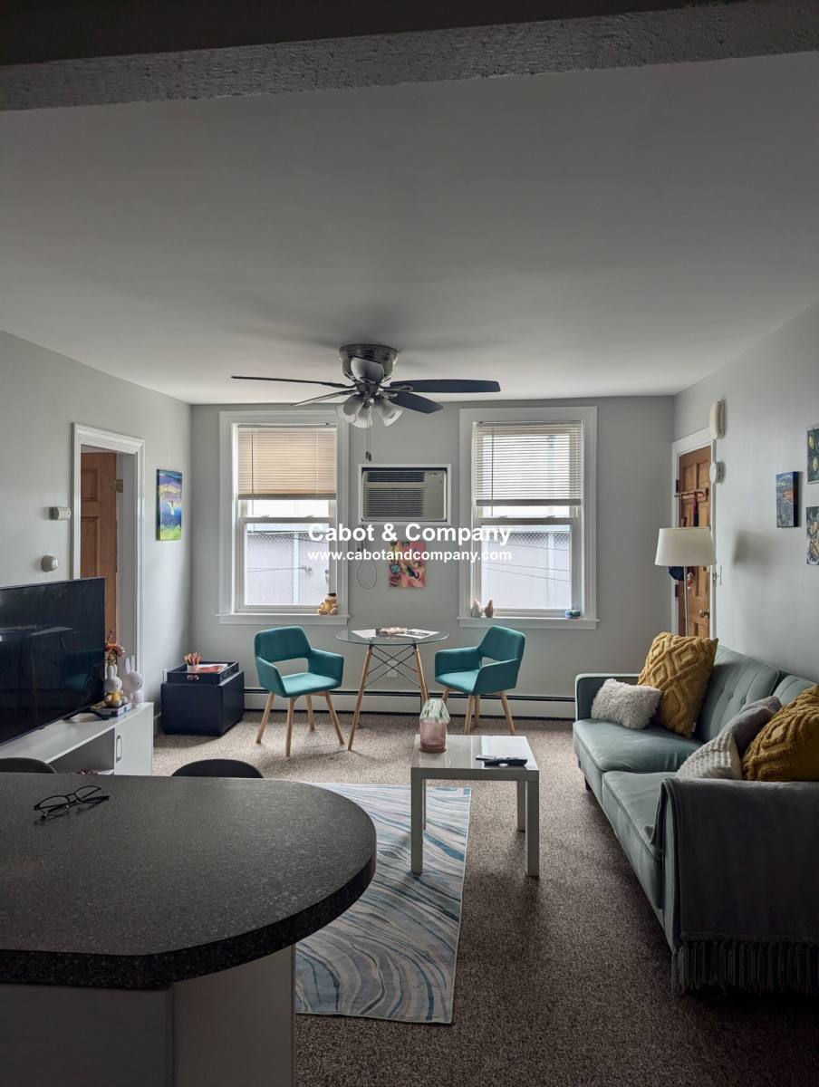 Apartment for rent at 20 Roberts St #4, Brookline, MA 02445