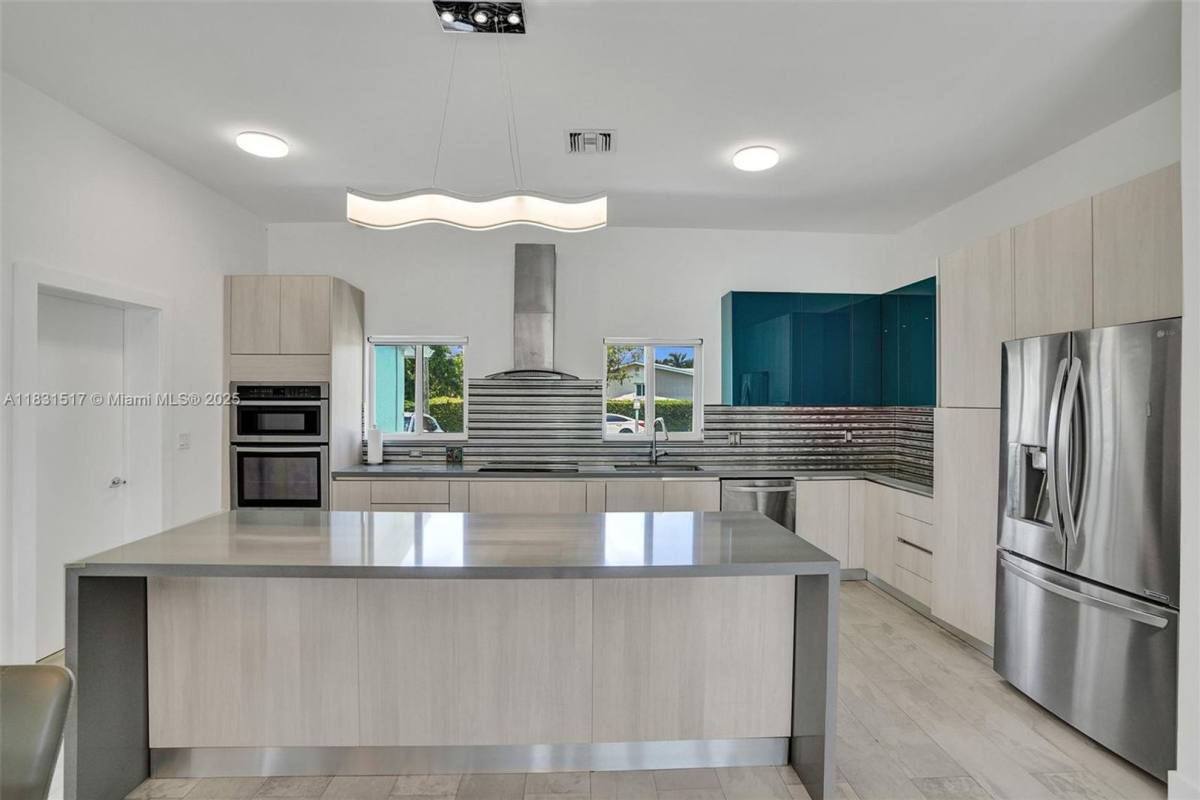 House for rent at 8540 SW 20th St, Miami, FL 33155