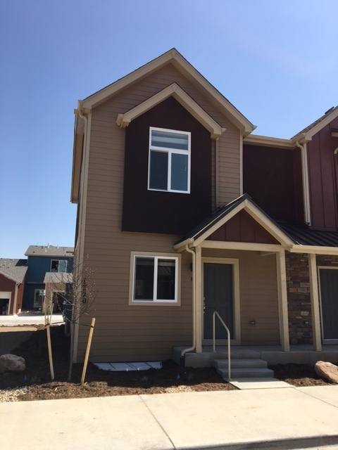 Townhouse for rent at 1320 Kestrel Lane, Longmont, CO 80501