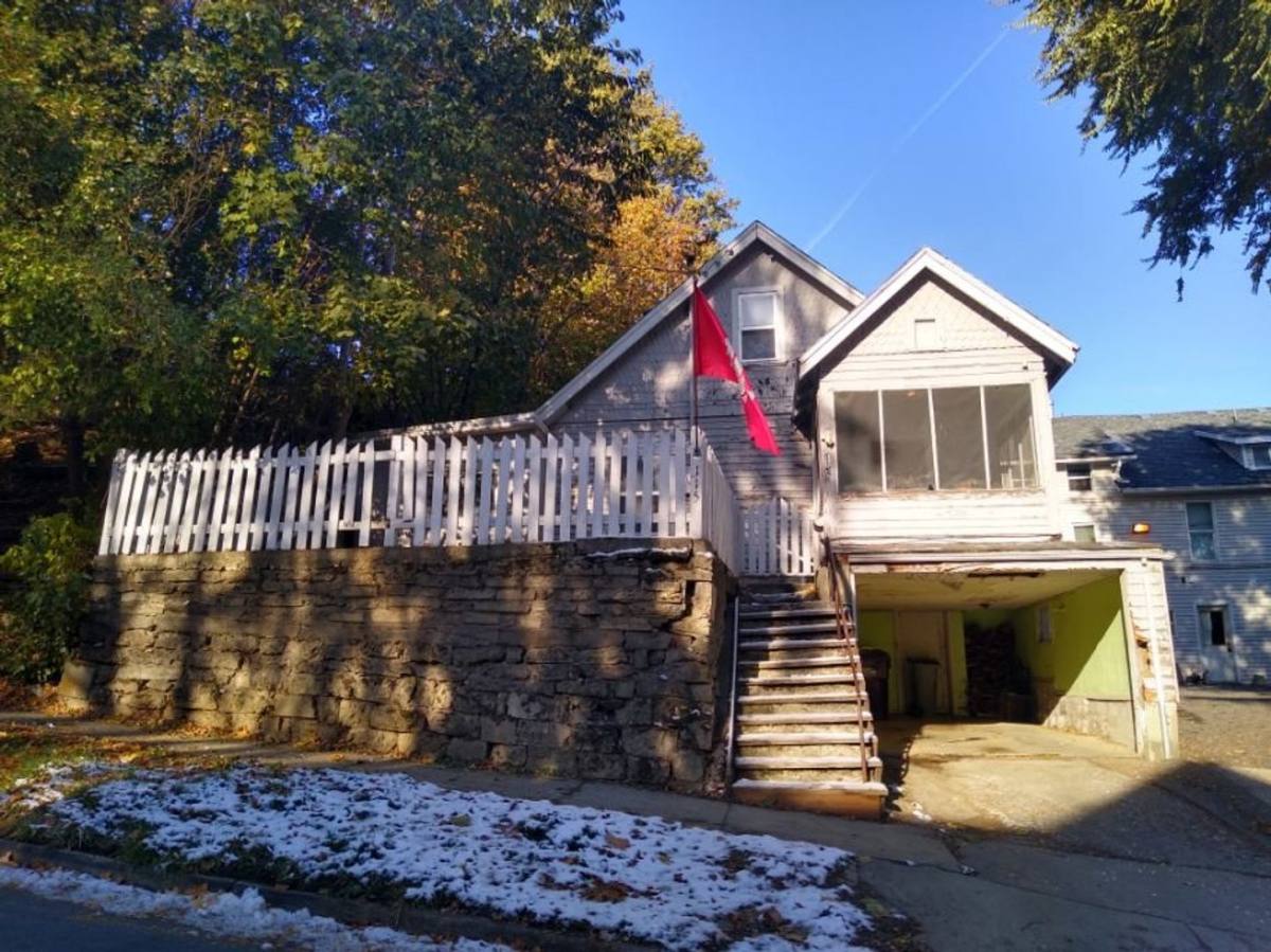 House for rent at 115 SW State St, Pullman, WA 99163