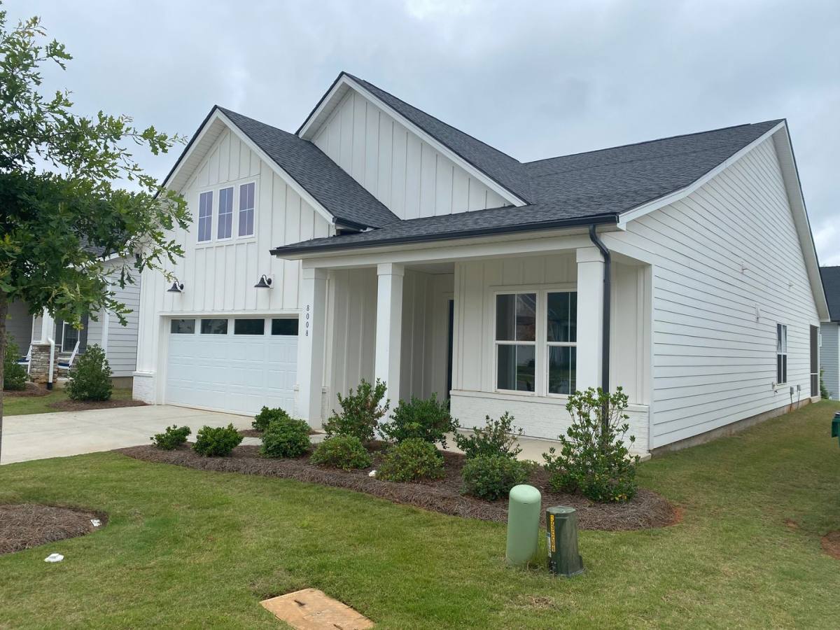 House for rent at 8008 Brookbank Dr, Charlotte, NC 28269