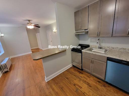 Apartment for rent at 1353 W Greenleaf Ave #203, Chicago, IL 60626