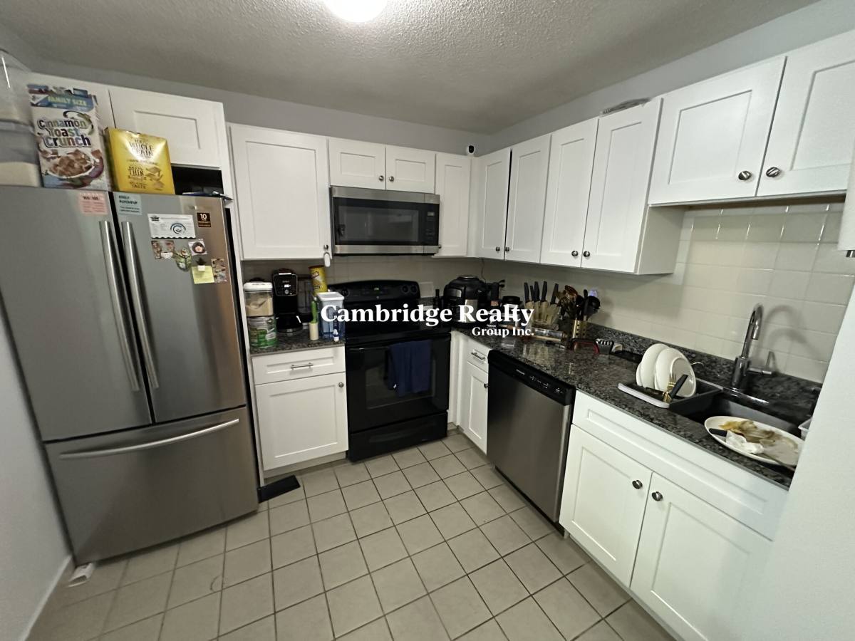 Apartment for rent at 33A Fountain Ave #33A, Somerville, MA 02145