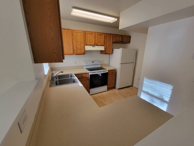 Townhouse for rent at 815 Stoll St, Brooklyn, MD 21225