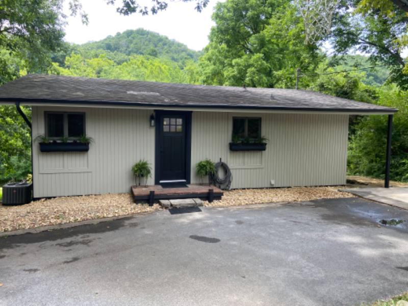 House for rent at 115 Longwood Rd, Bristol, TN 37620