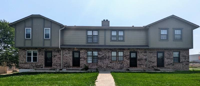 Townhouse for rent at 204 NE Cedar Court #204, Blue Springs, MO 64014
