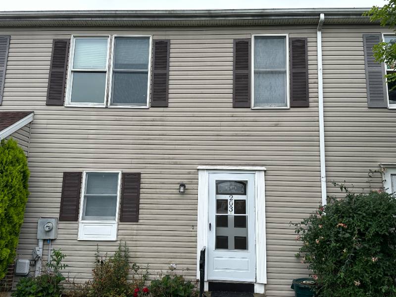 Townhouse for rent at 203 Poplar Dr, Reading, PA 19606