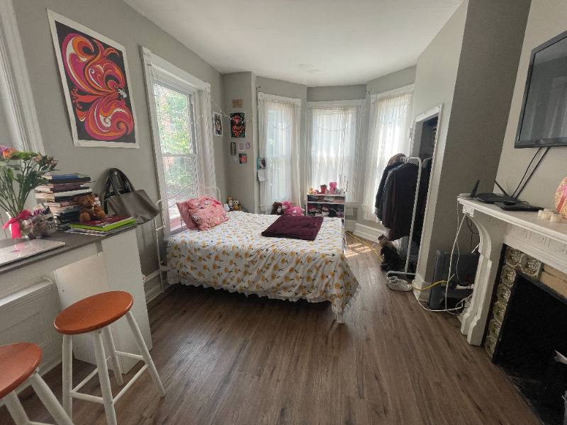 Apartment for rent at 4124 Chester Ave #2R, Philadelphia, PA 19104