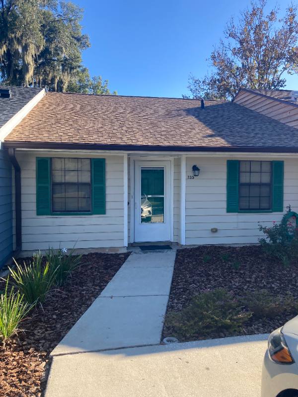 Townhouse for rent at 735 Emery St, Inverness, FL 34450