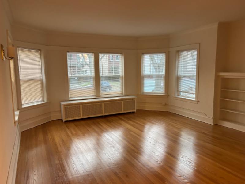 Apartment for rent at 6321 N Hermitage #1, Chicago, IL 60660