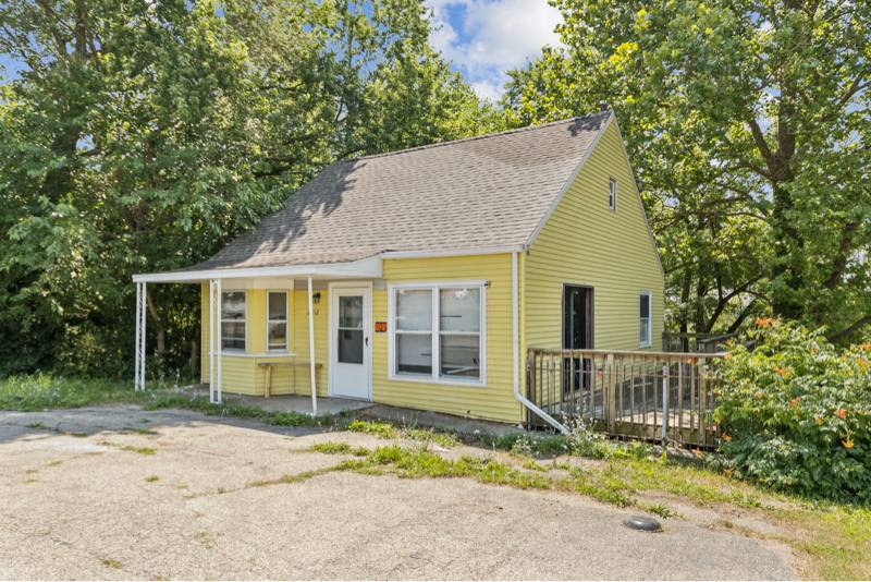House for rent at 2812 Martin Luther King Jr Dr, Peoria, IL 61604