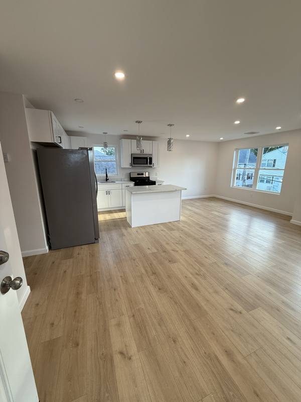 Apartment for rent at 37 Durham St #2, Providence, RI 02908