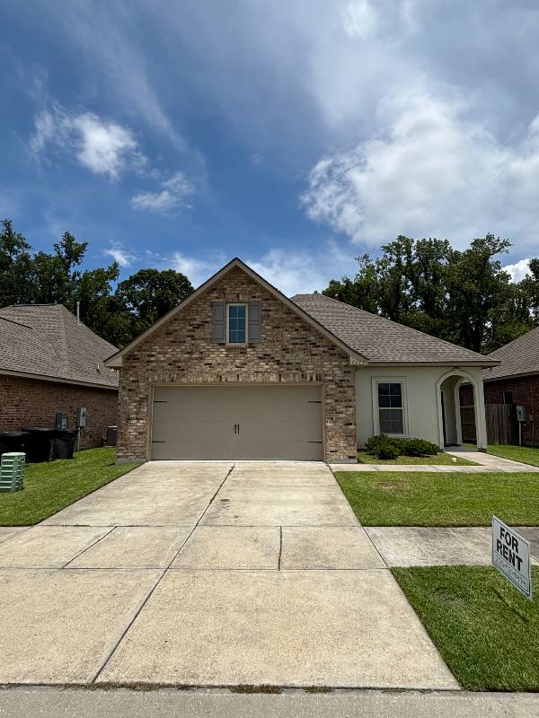 House for rent at 7977 Brown Hickory Ave, Baton Rouge, LA 70820