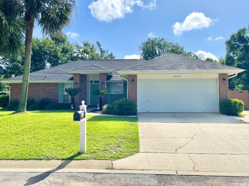 House for rent at 3918 Holleyberry Lane, Milton, FL 32583