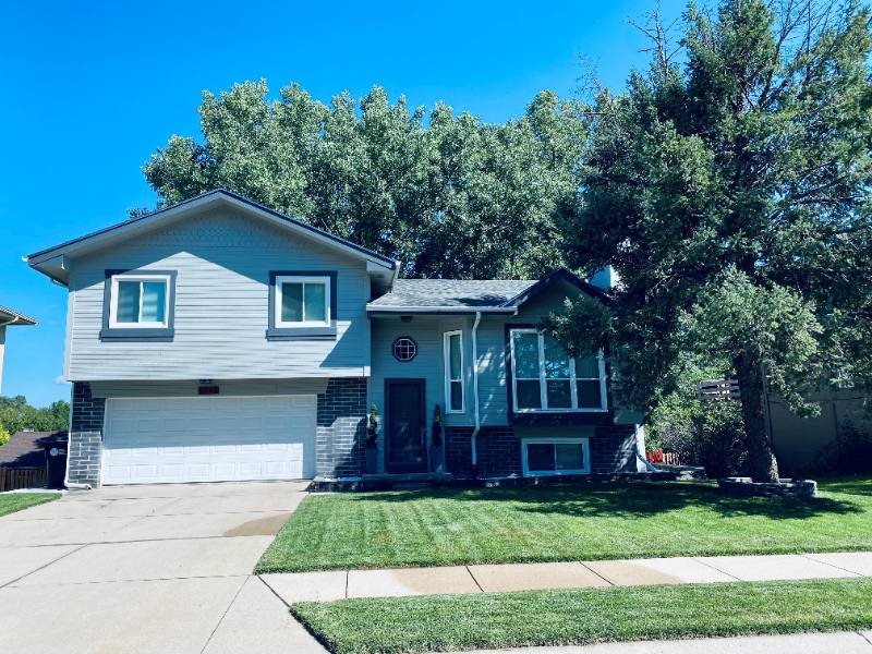 House for rent at 8845 N 82 Ave, Omaha, NE 68122