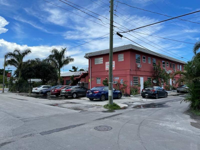 Apartment for rent at 2417 N 19th Ave #3, Hollywood, FL 33020