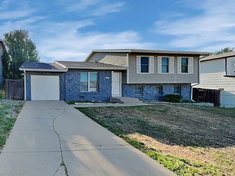 Townhouse for rent at 9865 Saint Paul St #6, Denver, CO 80229