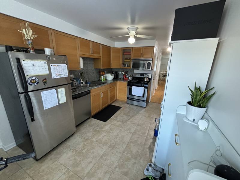 Apartment for rent at 286 8th St #1B, Wheeling, IL 60090
