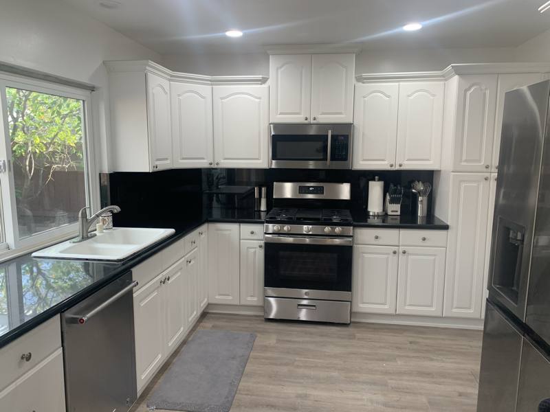 House for rent at 6 Locust Ave, Oak Park, CA 91377