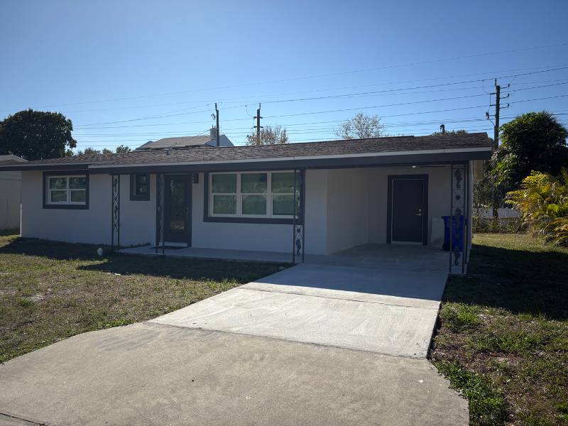 House for rent at 4744 W Dr, Fort Myers, FL 33907