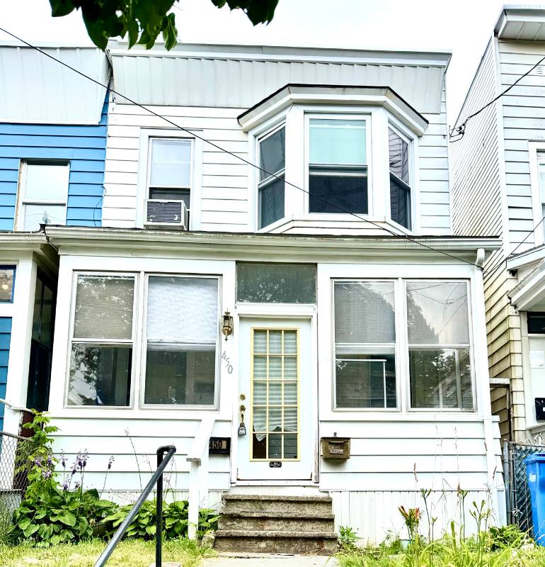 Apartment for rent at 450 Hamilton St #2, Albany, NY 12203