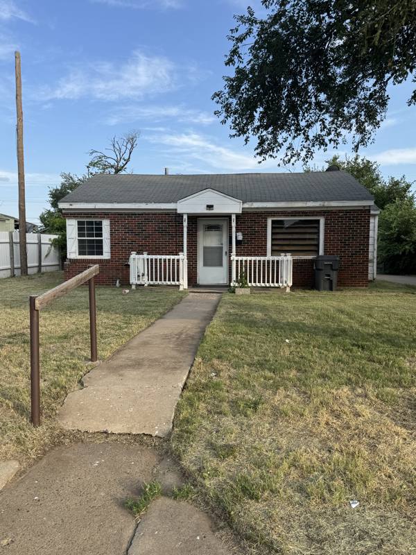 House for rent at 4613 SW 16th Ave, Amarillo, TX 79106