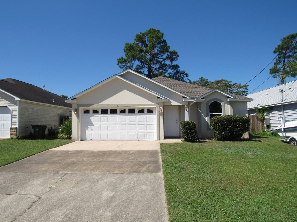 House for rent at 2437 Gulf Breeze Ave, Pensacola, FL 32507