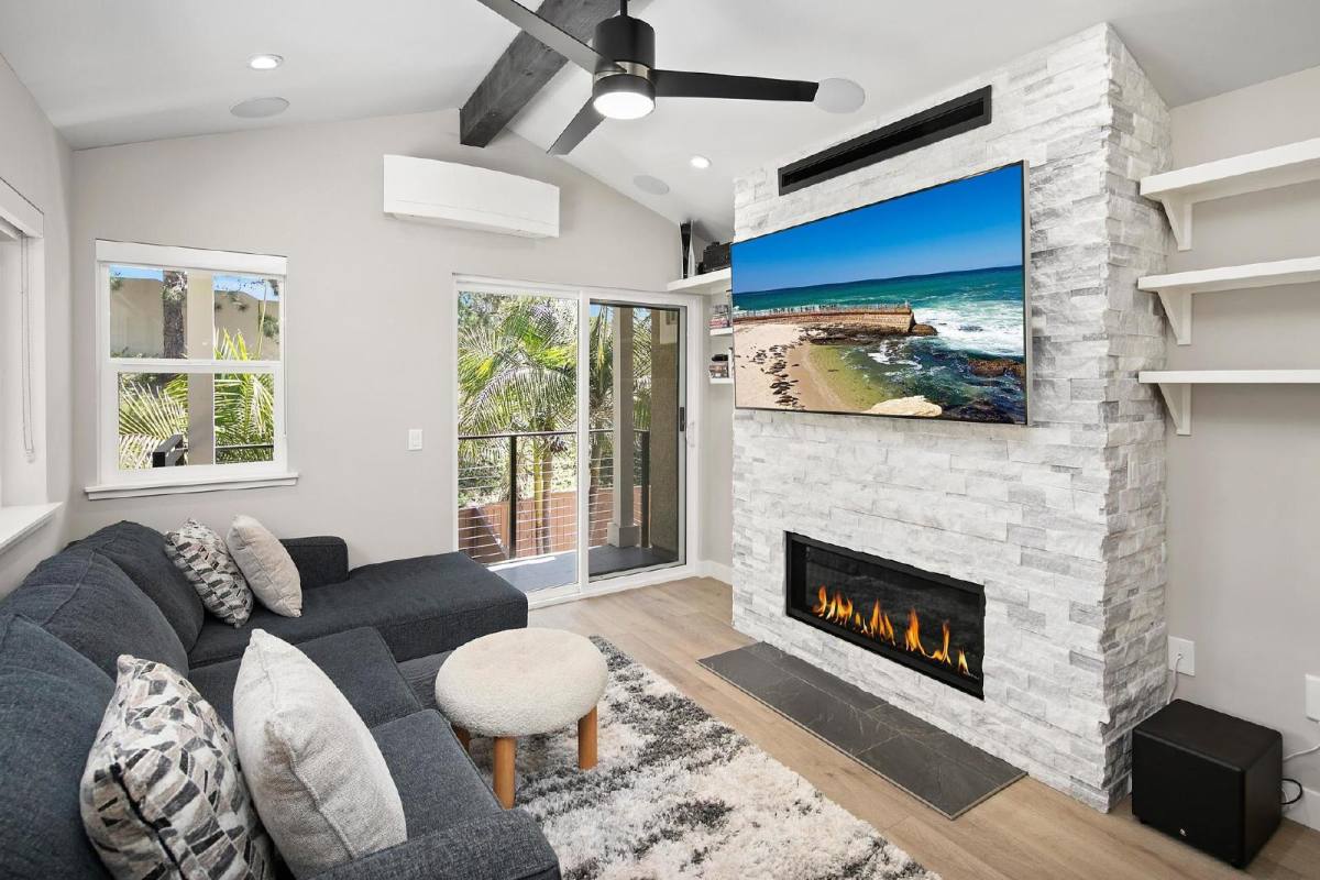 Townhouse for rent at 1103 Paradise Trail Rd, Chula Vista, CA 91915