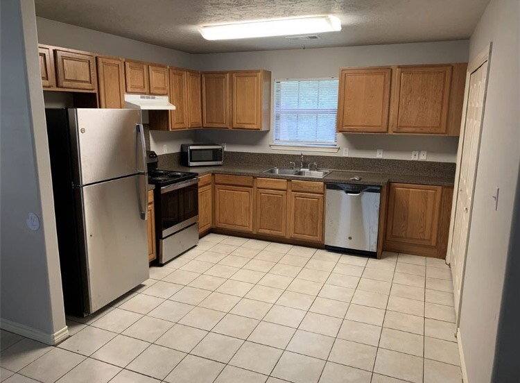 House for rent at 2371 Shadow Lane, Montgomery, TX 77316
