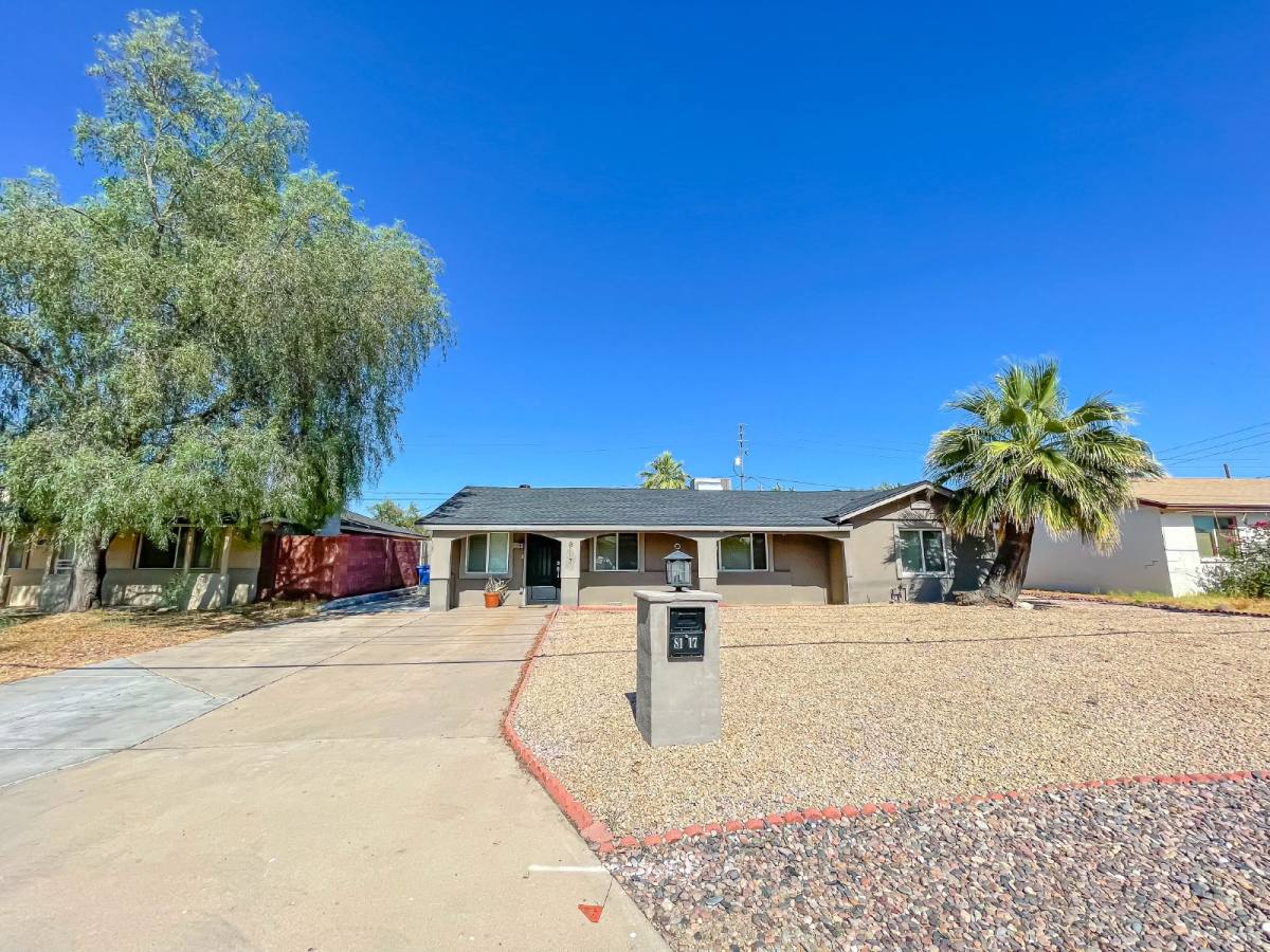 House for rent at 8117 N 12th St, Phoenix, AZ 85020