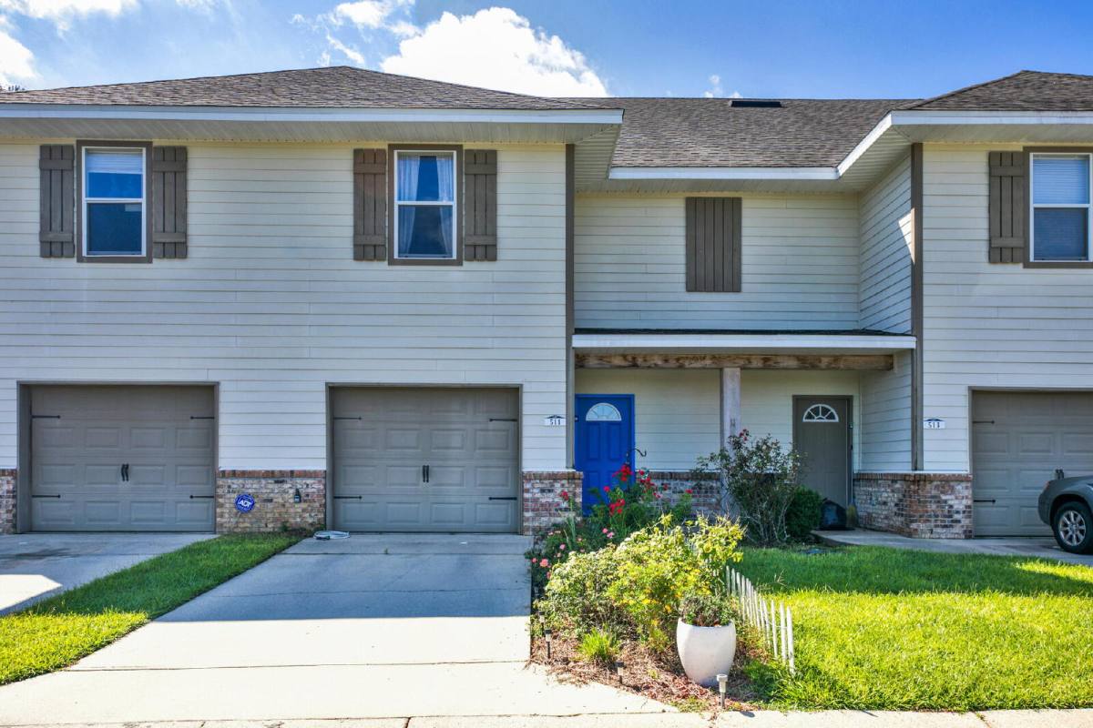 Townhouse for rent at 511 Arbor Lake Dr, Crestview, FL 32536