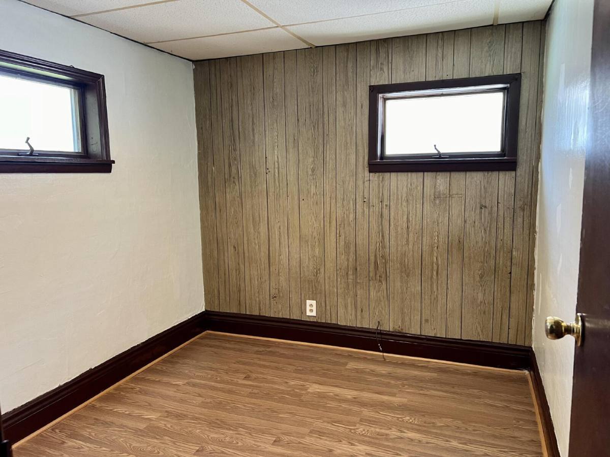Townhouse for rent at 136 Milton St, Buffalo, NY 14210