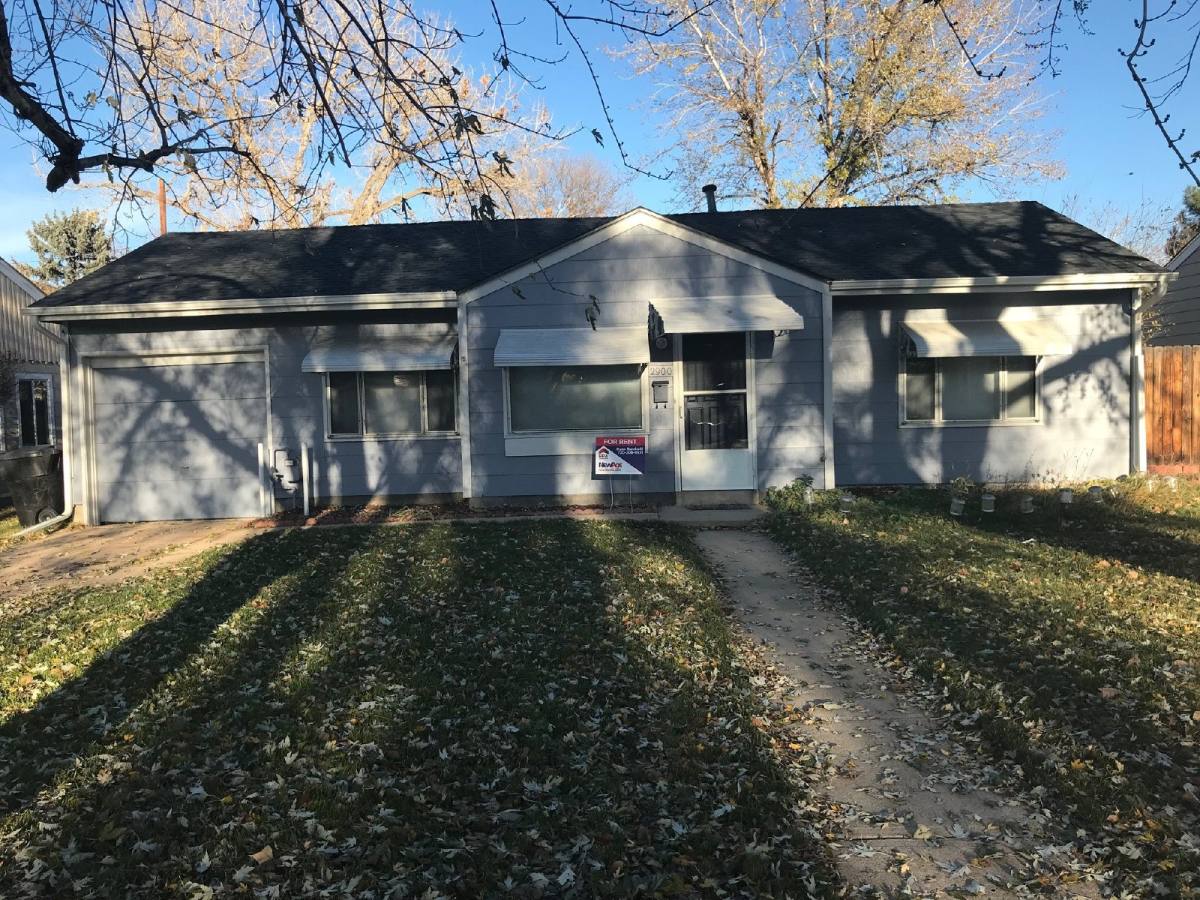 House for rent at 2900 S Glencoe St, Denver, CO 80222