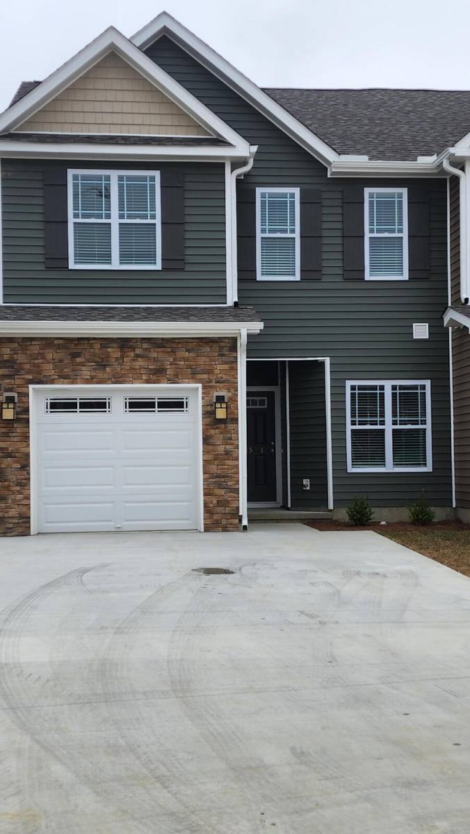 Townhouse for rent at 1815 Fox Den Way #1, Greenville, NC 27858