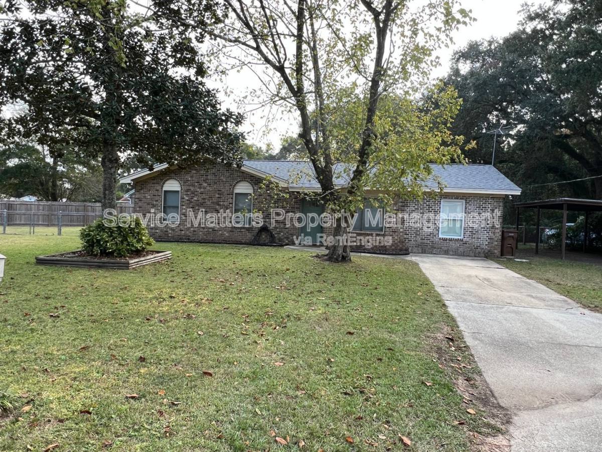 House for rent at 5429 Jenny Circle, Milton, FL 32571