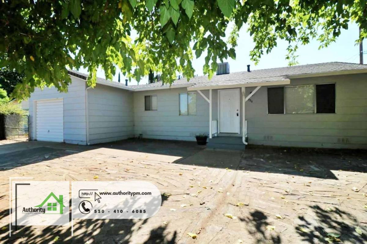 House for rent at 3994 Mercury Dr, Redding, CA 96002
