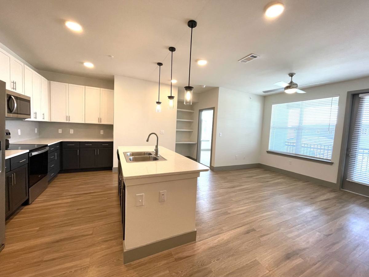 Apartment for rent at 705 E Olympic Dr, Pflugerville, TX 78660
