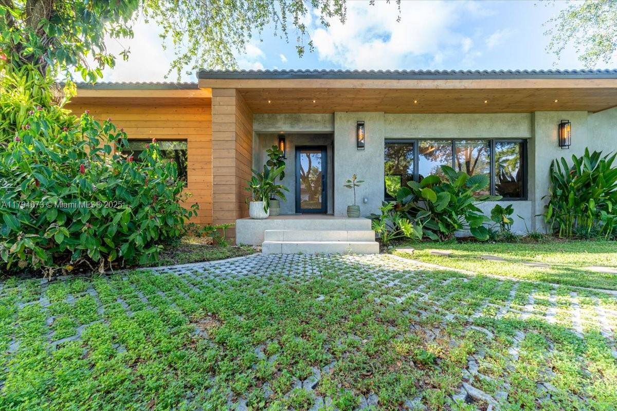 House for rent at 105 NW 92nd St #SFH, Miami, FL 33150