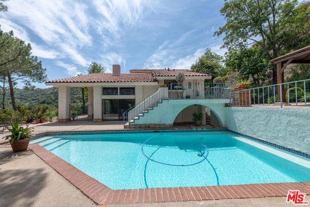 House for rent at 13033 Sky Valley Rd, Los Angeles, CA 90049