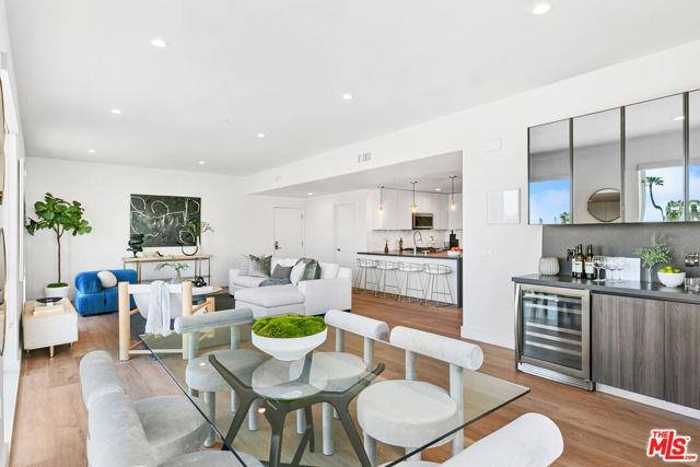 Apartment for rent at 1001 N Fairfax Ave #PH1, Los Angeles, CA 90046