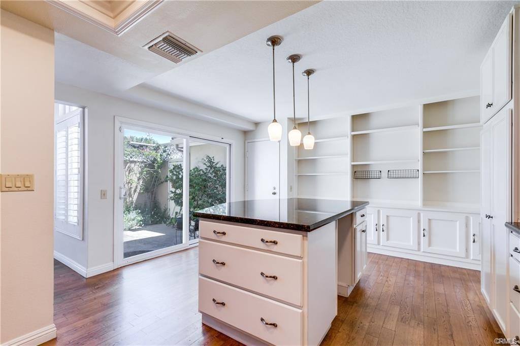 Townhouse for rent at 29 Dartmouth #25, Irvine, CA 92612