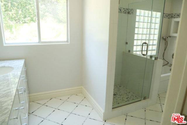 House for rent at 114 S Layton Dr, Los Angeles, CA 90049