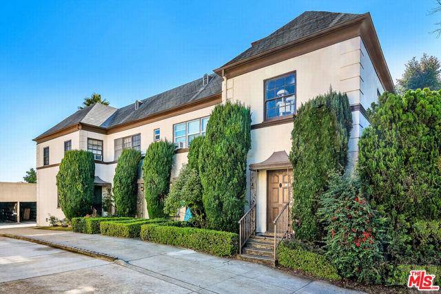 Townhouse for rent at 612 Midvale Ave, Los Angeles, CA 90024