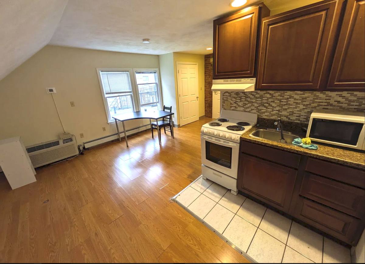 House for rent at 364 Harvard St #U13, Cambridge, MA 02138