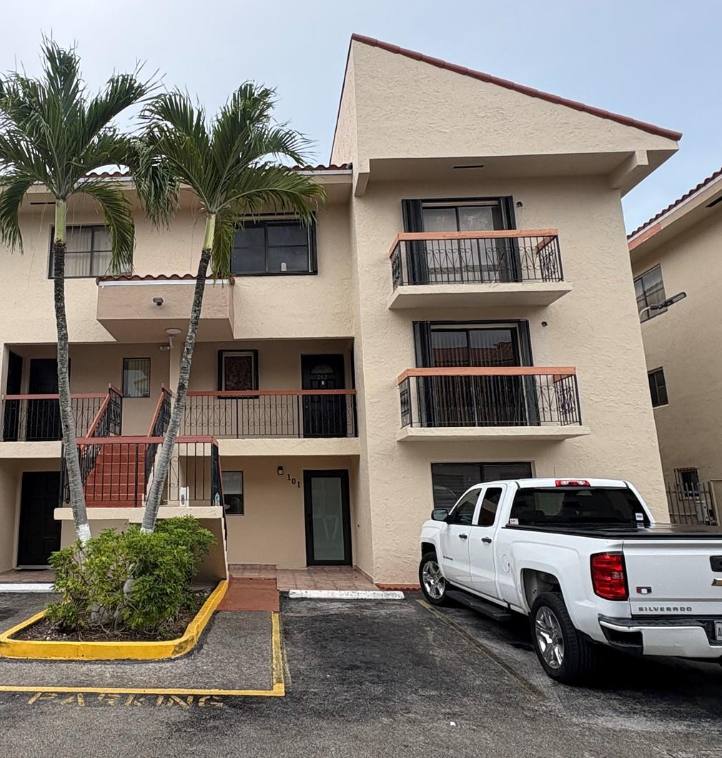 Townhouse for rent at 5625 W 26th Court, Hialeah, FL 33016