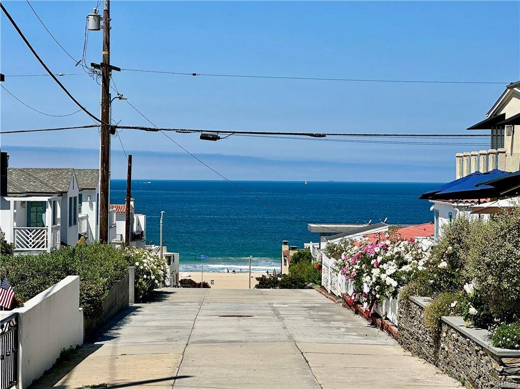House for rent at 209 Crest Dr, Manhattan Beach, CA 90266