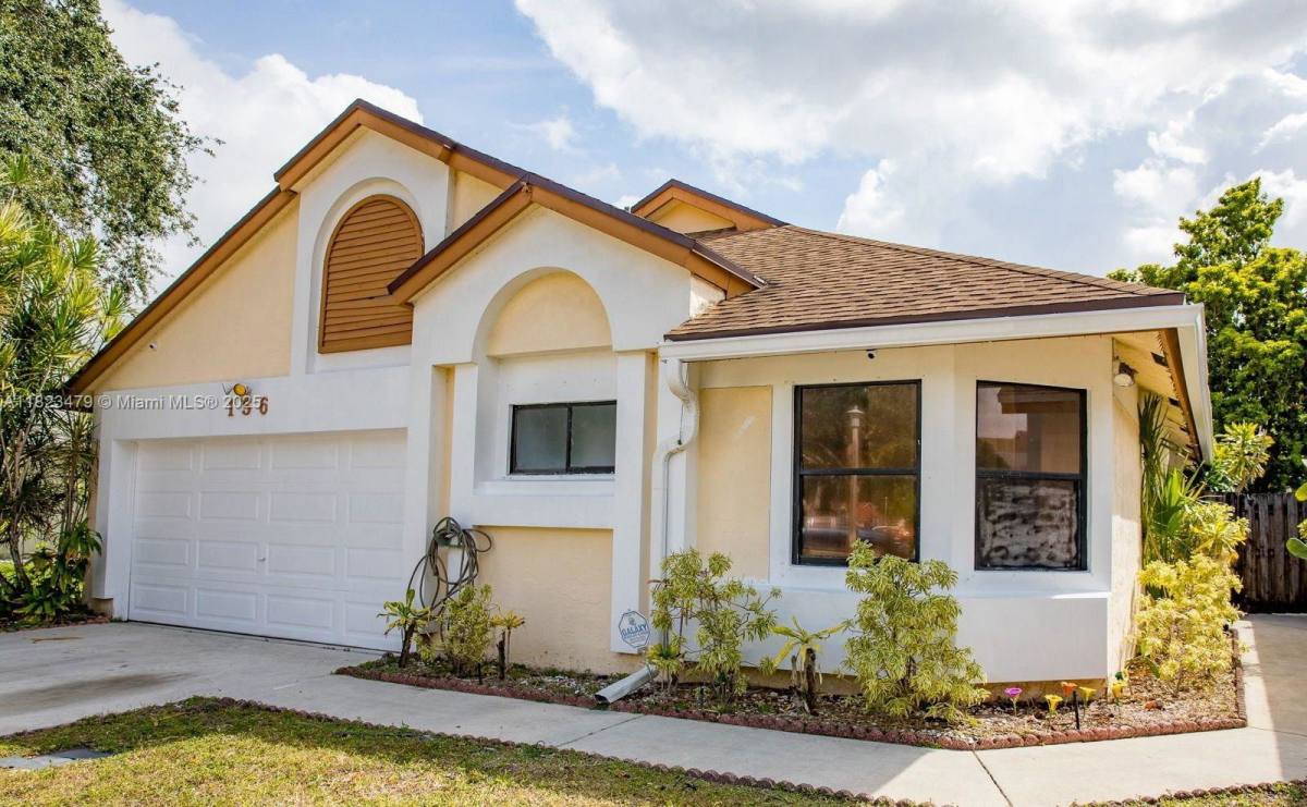 House for rent at 156 Colly Way, Pompano Beach, FL 33068