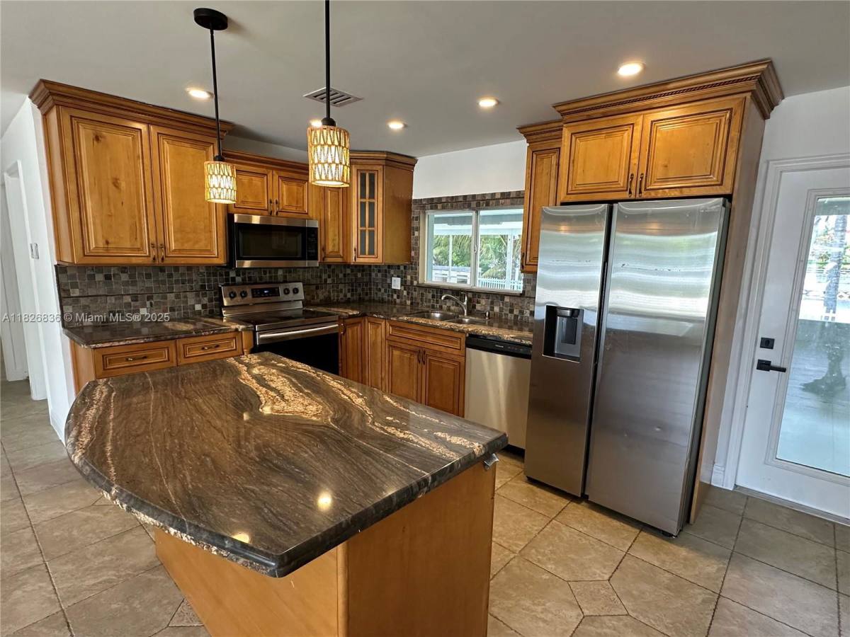House for rent at 4830 SW 41st Ave, Fort Lauderdale, FL 33314