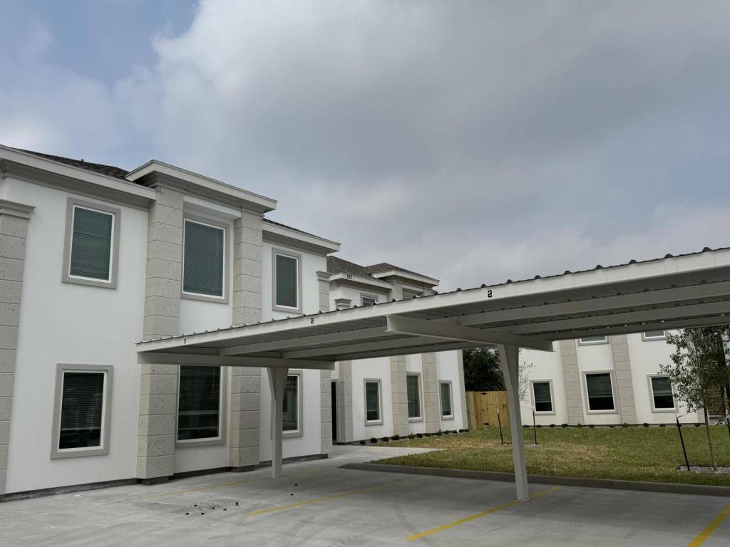 Apartment for rent at 1312 W Sucre Dr, Edinburg, TX 78541